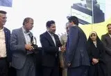 در همایش تجلیل از صنعتگران و معدنکاران نمونه استان هرمزگان اتفاق افتاد؛ تقدیر از شرکت فولاد هرمزگان به عنوان واحد صنعتی نمونه استانی