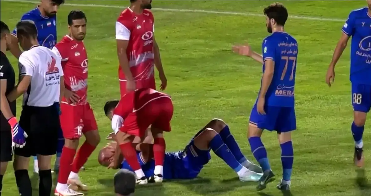 از بازی انتحاری استقلال در مصاف با سرخ ها تا خنثی شدن جنجال بزرگ دربی با برد پرسپولیس