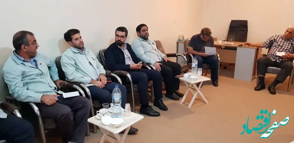 دیدار صمیمانه معاون منابع انسانی و امور اجتماعی با اعضای هیات مدیره کانون بازنشستگان شرکت فولاد خوزستان